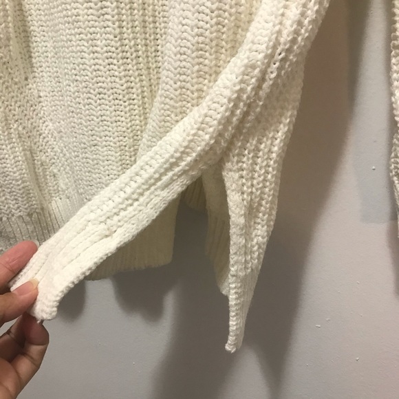 Aerie white sweater with lace up back size Medium - Picture 5 of 9
